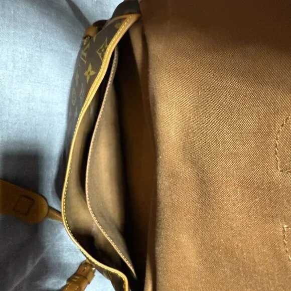 **Authentic** Louis Vuitton Saumur 30 - Picture 11 of 15